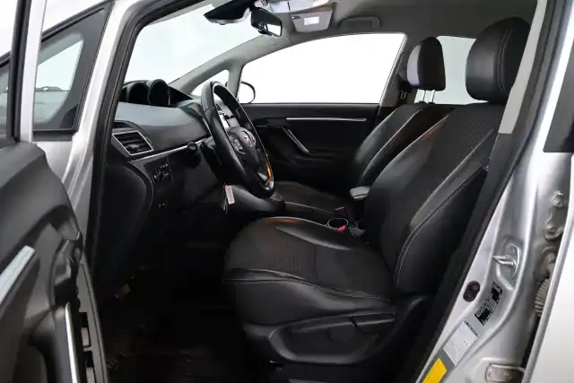 Hopea Tila-auto, Toyota Verso – OVM-563