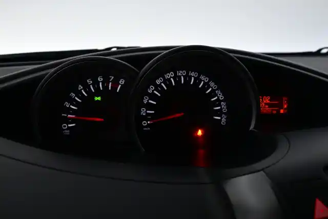 Hopea Tila-auto, Toyota Verso – OVM-563