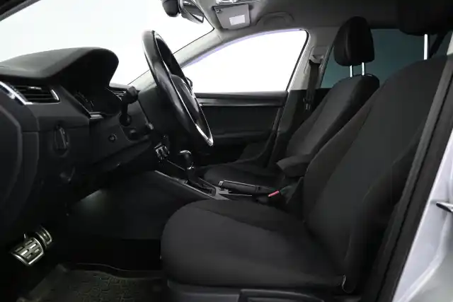 Harmaa Farmari, Skoda Octavia – OVS-307