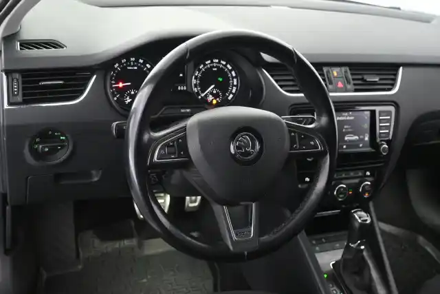 Harmaa Farmari, Skoda Octavia – OVS-307