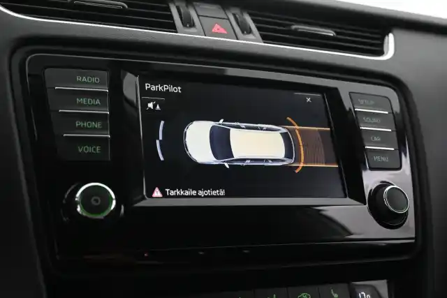 Harmaa Farmari, Skoda Octavia – OVS-307