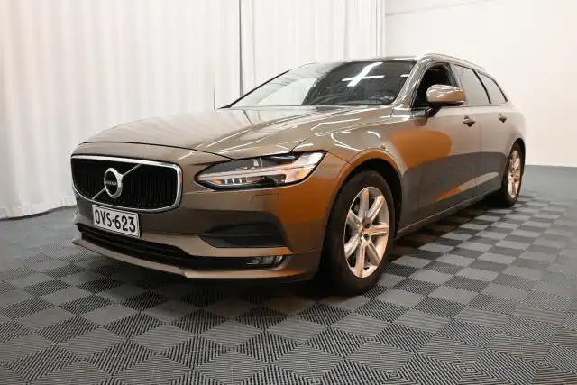 Ruskea (beige) Farmari, Volvo V90 – OVS-623