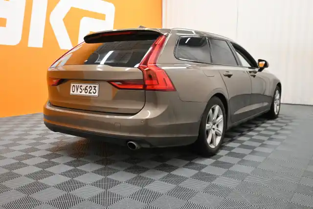 Ruskea (beige) Farmari, Volvo V90 – OVS-623