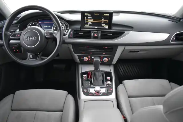Harmaa Sedan, Audi A6 – OVS-999