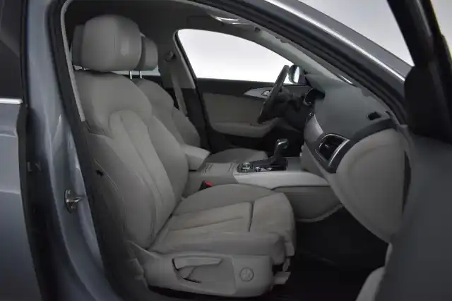 Harmaa Sedan, Audi A6 – OVS-999