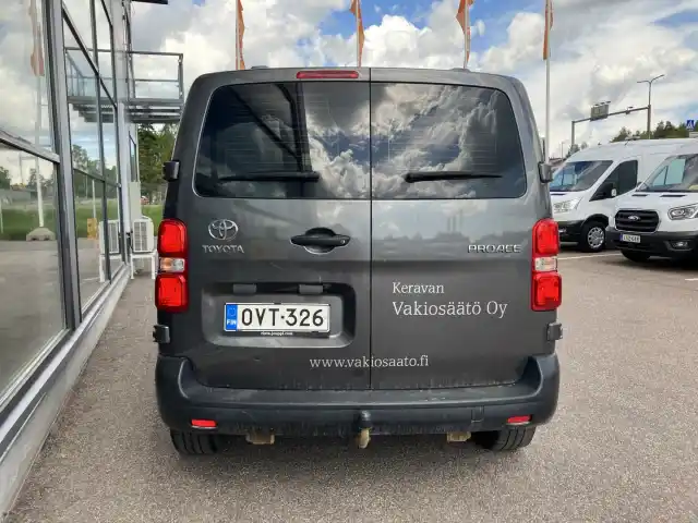 Harmaa Pakettiauto, Toyota Proace – OVT-326
