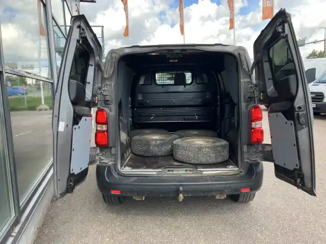Harmaa Pakettiauto, Toyota Proace – OVT-326