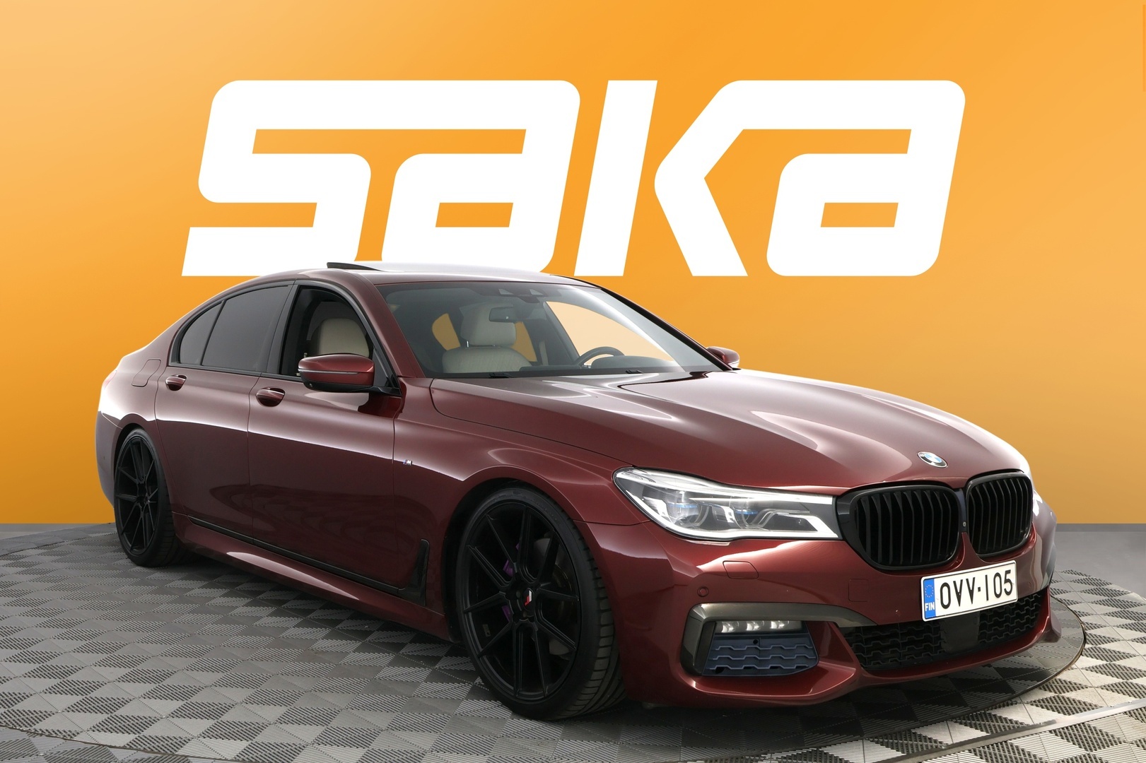 Valkoinen Sedan, BMW 730 – OVV-105