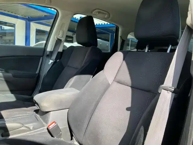 Harmaa Maastoauto, Honda CR-V – OVV-755