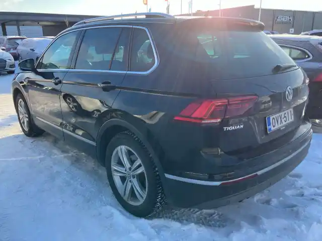 Musta Maastoauto, Volkswagen Tiguan – OVX-511