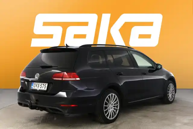 Musta Farmari, Volkswagen Golf – OVX-575