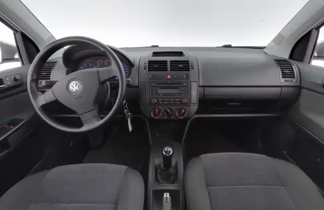 Harmaa Viistoperä, Volkswagen Polo – OVY-677