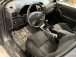 Harmaa Farmari, Toyota Avensis – OVZ-102, kuva 3