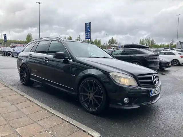 Musta Farmari, Mercedes-Benz C – OVZ-191