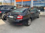 Musta Viistoperä, Skoda Octavia – OVZ-593, kuva 2