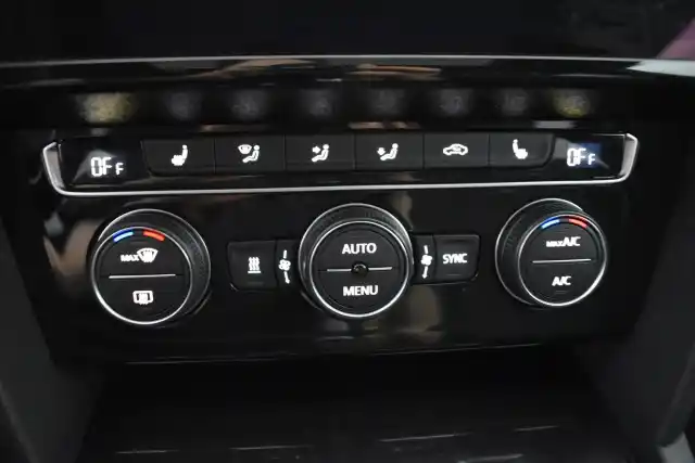 Hopea Sedan, Volkswagen Arteon – OXA-705