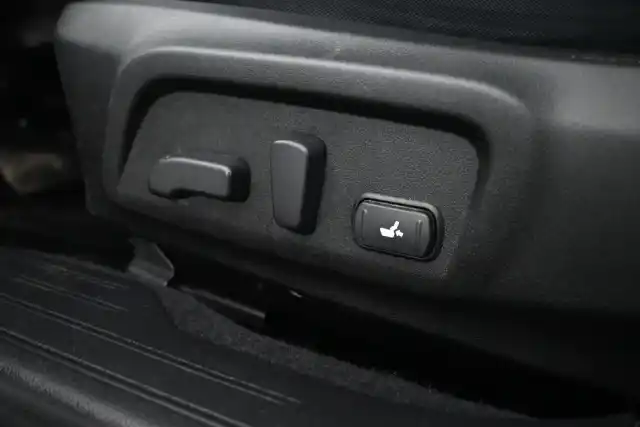 Sininen Farmari, Subaru Outback – OXA-714