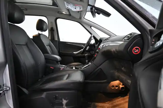 Hopea Tila-auto, Ford S-Max – OXA-857