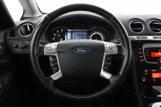 Hopea Tila-auto, Ford S-Max – OXA-857