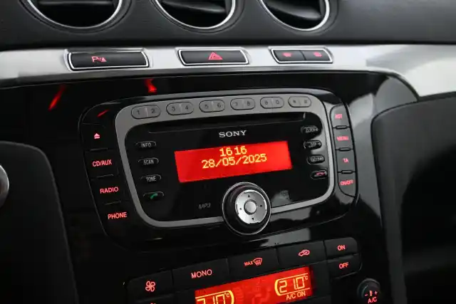 Hopea Tila-auto, Ford S-Max – OXA-857