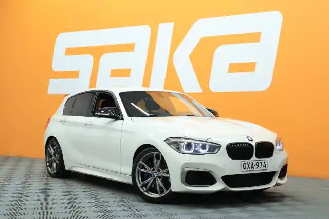 Valkoinen Viistoperä, BMW M140i – OXA-974