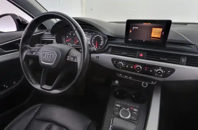 Musta Farmari, Audi A4 – OXB-238