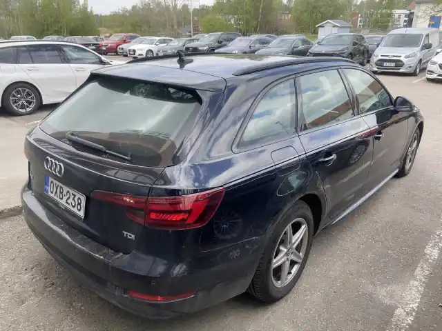 Musta Farmari, Audi A4 – OXB-238