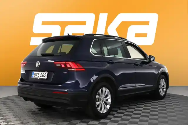 Sininen Maastoauto, Volkswagen Tiguan – OXB-262