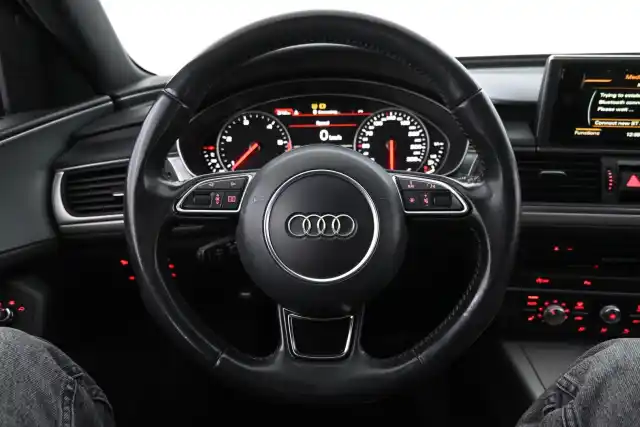 Musta Farmari, Audi A6 – OXC-692