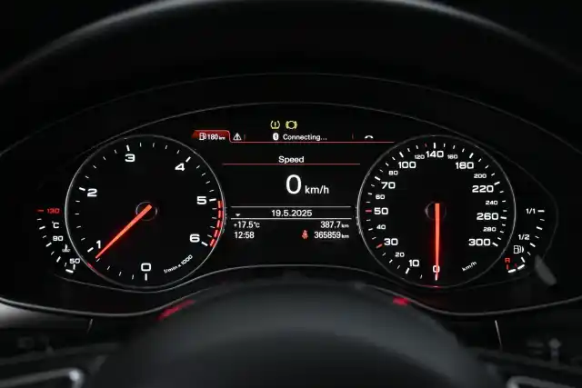 Musta Farmari, Audi A6 – OXC-692