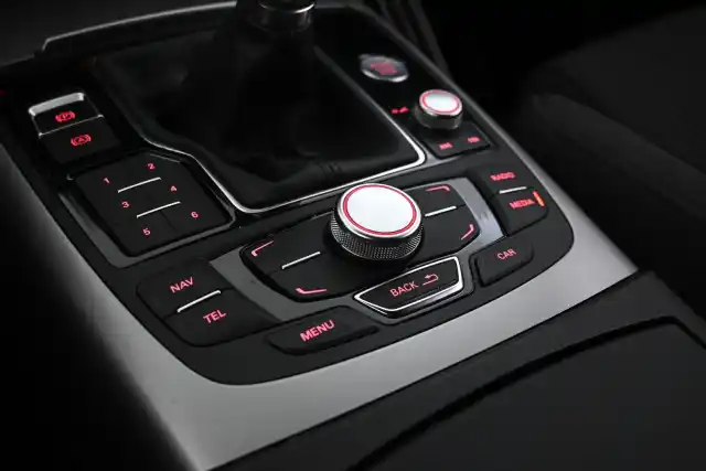 Musta Farmari, Audi A6 – OXC-692