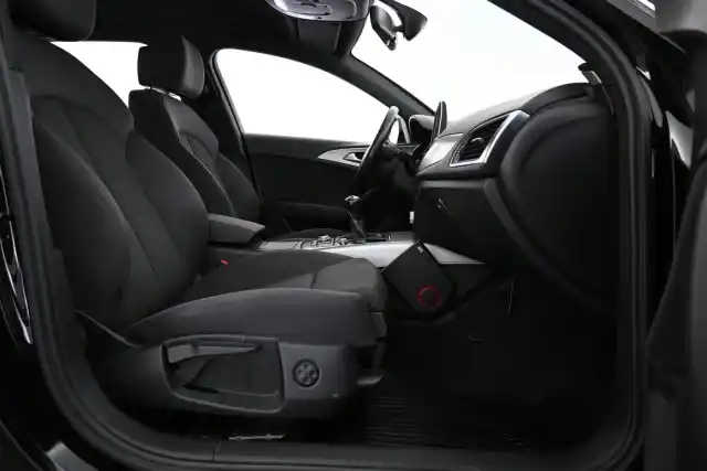 Musta Farmari, Audi A6 – OXC-692
