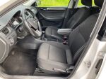 Valkoinen Viistoperä, Skoda Rapid – OXE-516, kuva 5