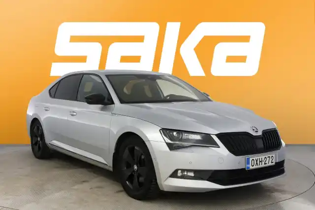 Harmaa Sedan, Skoda Superb – OXH-272