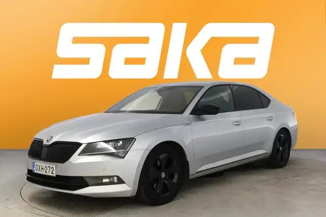 Harmaa Sedan, Skoda Superb – OXH-272