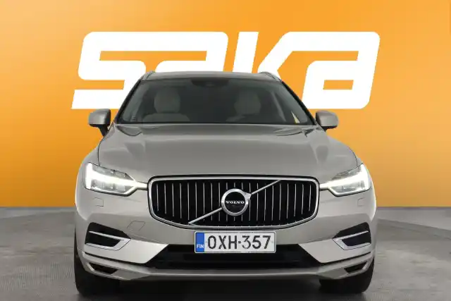 Beige Maastoauto, Volvo XC60 – OXH-357