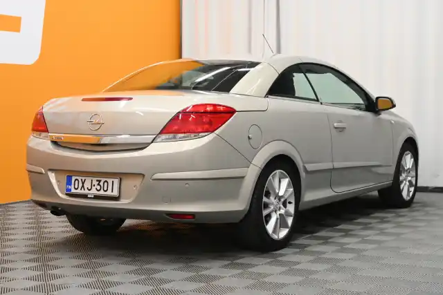 Beige Avoauto, Opel Astra – OXJ-301