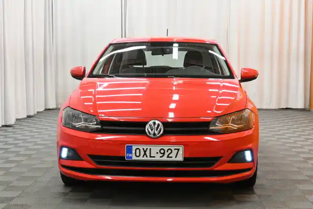 Punainen Viistoperä, Volkswagen Polo – OXL-927