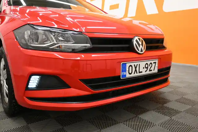 Punainen Viistoperä, Volkswagen Polo – OXL-927