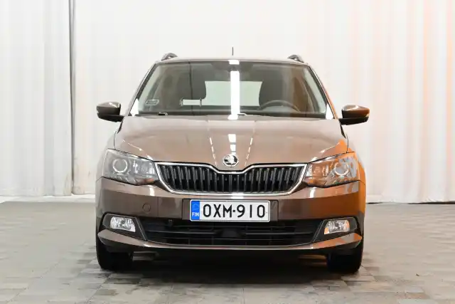 Ruskea Farmari, Skoda Fabia – OXM-910