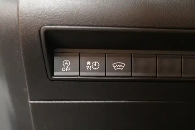 Valkoinen Pakettiauto, Opel Combo – OXO-463
