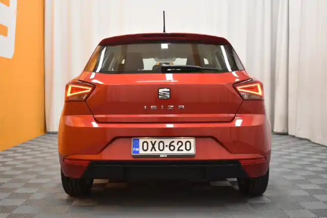 Punainen Viistoperä, Seat Ibiza – OXO-620