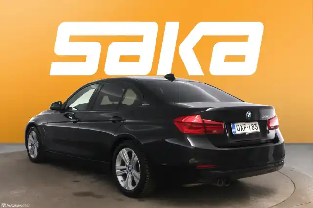 Musta Sedan, BMW 330 – OXP-183