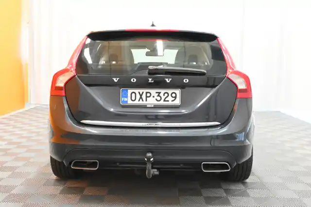 Musta Farmari, Volvo V60 – OXP-329