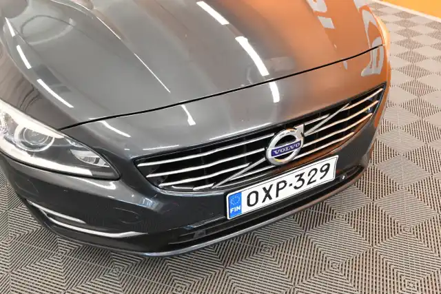 Musta Farmari, Volvo V60 – OXP-329