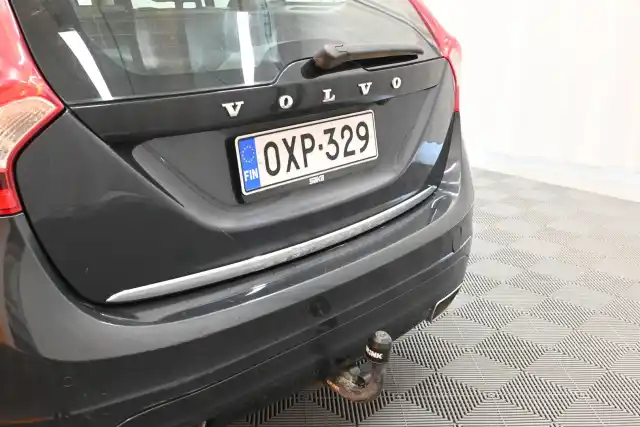 Musta Farmari, Volvo V60 – OXP-329