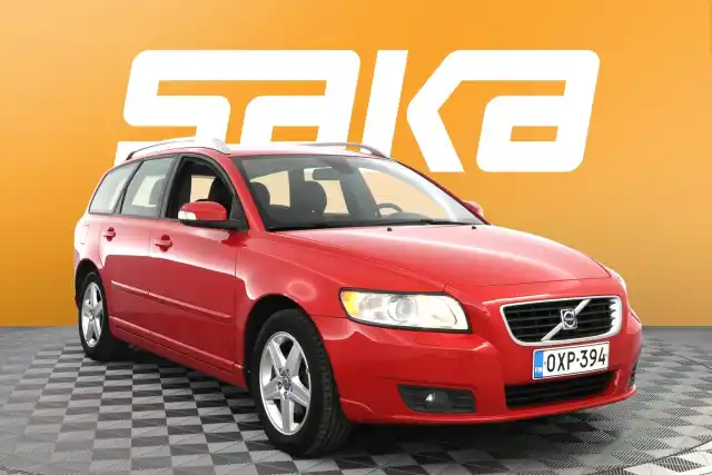 Punainen Farmari, Volvo V50 – OXP-394