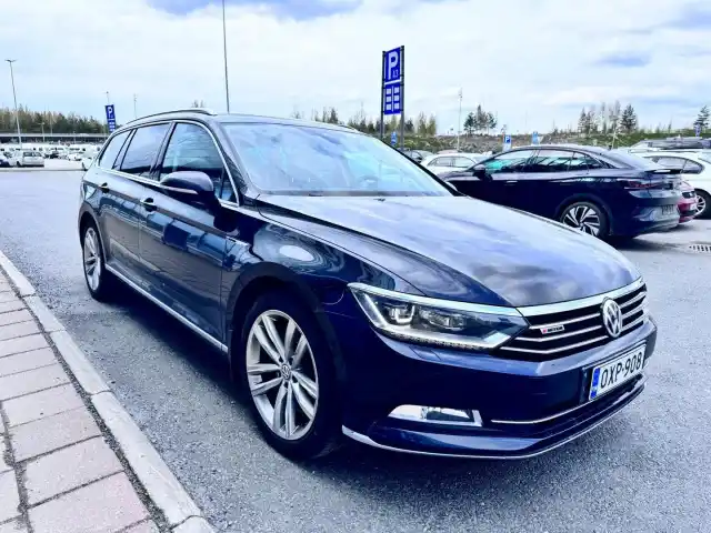 Musta Farmari, Volkswagen Passat – OXP-908