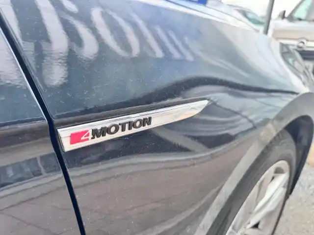Musta Farmari, Volkswagen Passat – OXP-908