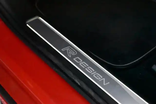 Punainen Farmari, Volvo V90 – OXR-827